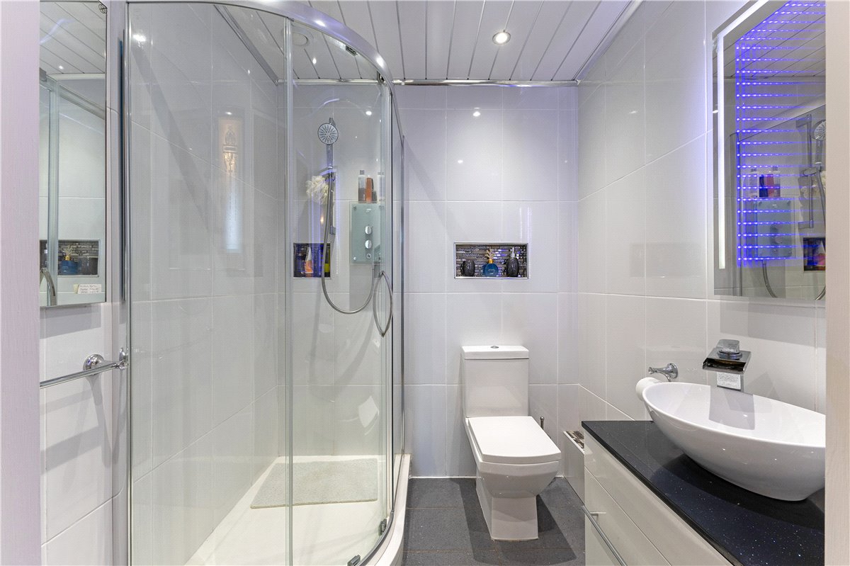 6 bedroom house, Main Street, West Haddlesey YO8 - Sold STC