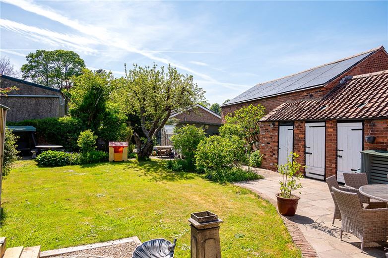 4 bedroom house, Main Street, Riccall YO19 - Sold STC