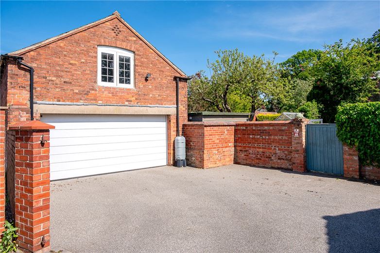 4 bedroom house, Main Street, Riccall YO19 - Sold STC