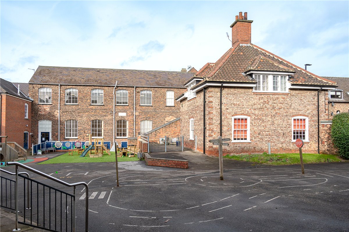 5 bedroom , Dalton Terrace, York YO24 - Sold