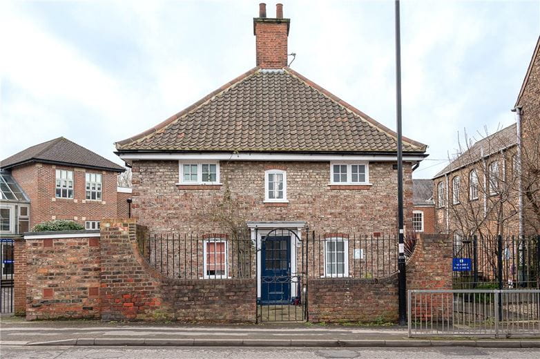5 bedroom , Dalton Terrace, York YO24 - Sold