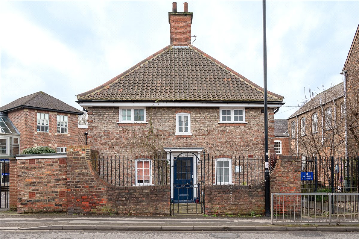 5 bedroom , Dalton Terrace, York YO24 - Sold