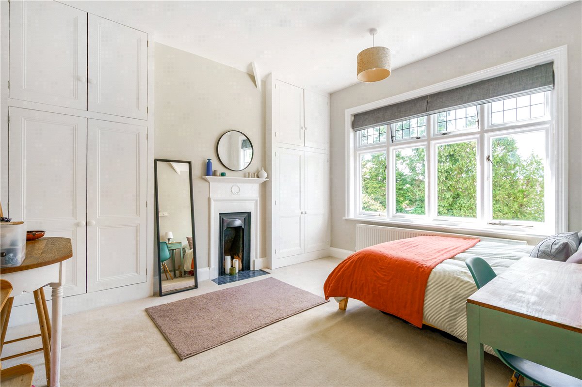 5 bedroom house, Main Street, Wilberfoss YO41 - Available