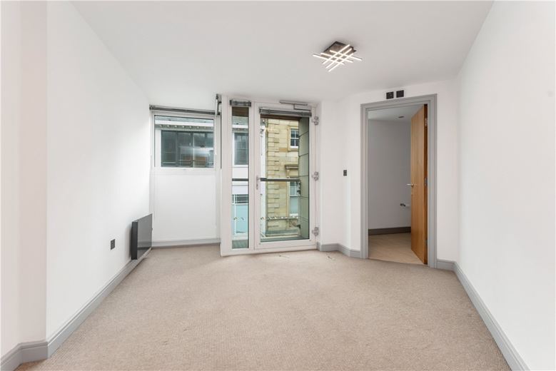 2 bedroom flat, Peter Lane, York YO1 - Available