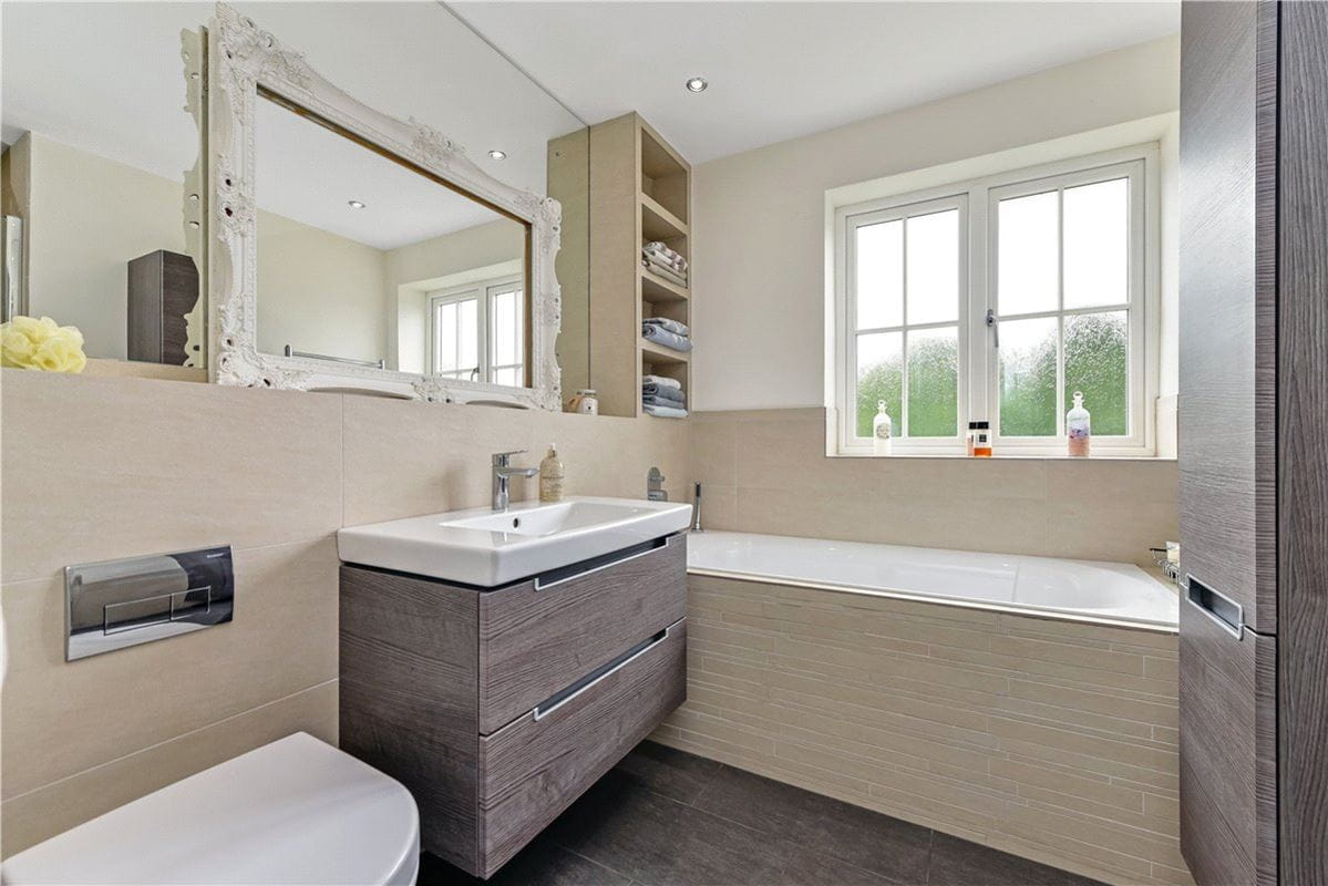 5 bedroom house, Mill Lane, Acaster Malbis YO23 - Sold STC