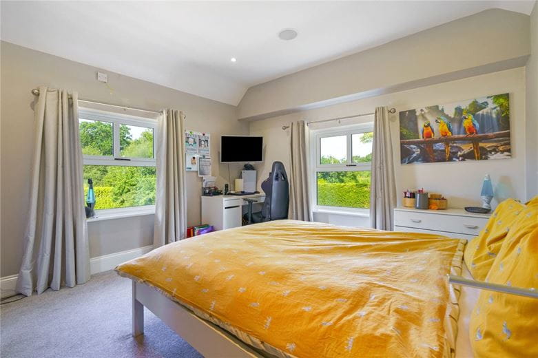 6 bedroom house, Newmill Farm, Mill Lane YO42 - Available