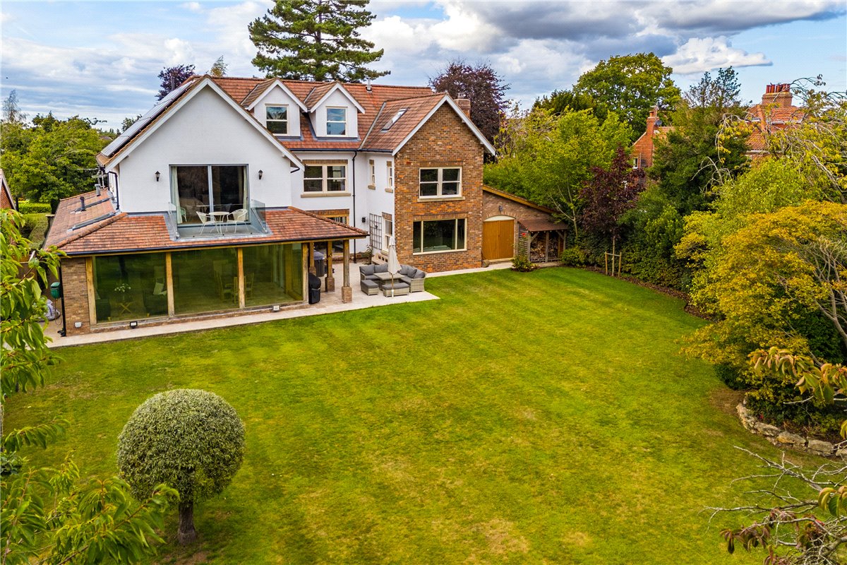 6 bedroom house, Top Lane, Copmanthorpe YO23 - Available