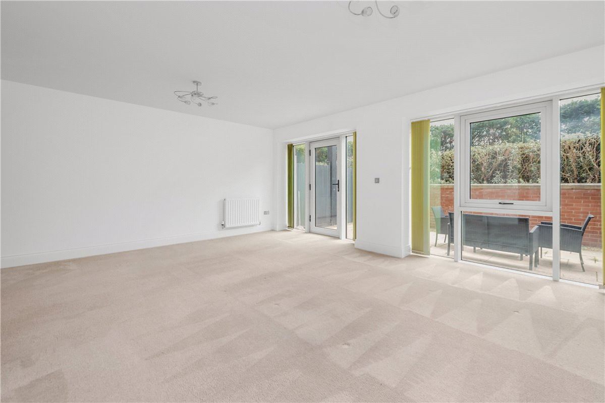 2 bedroom flat, Bishopthorpe Road, York YO23 - Available