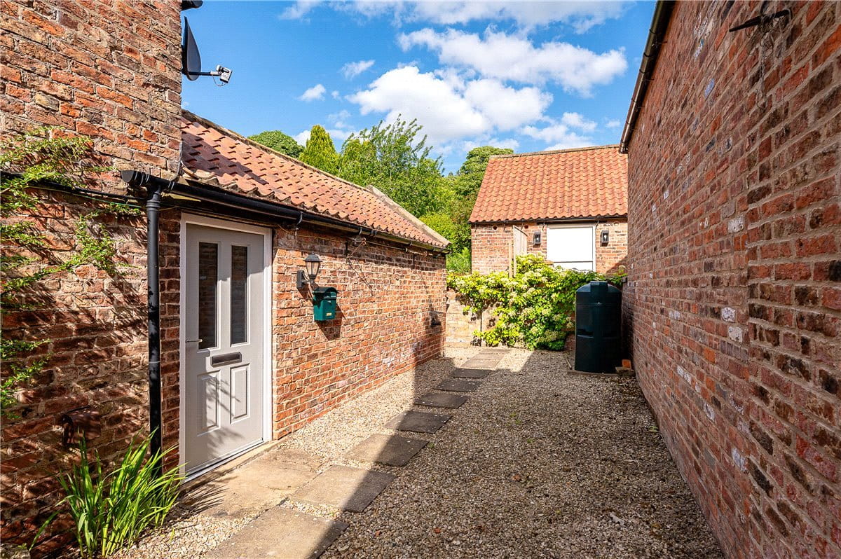 2 bedroom house, Felixkirk, Thirsk YO7 - Sold STC