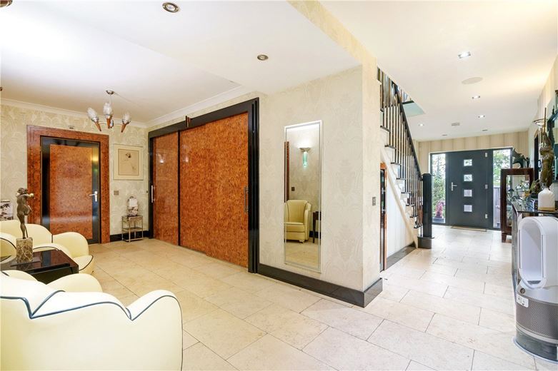 5 bedroom house, Main Street, Upper Poppleton YO26 - Available