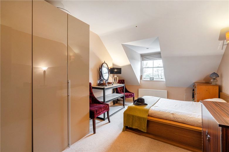 5 bedroom house, Main Street, Upper Poppleton YO26 - Available