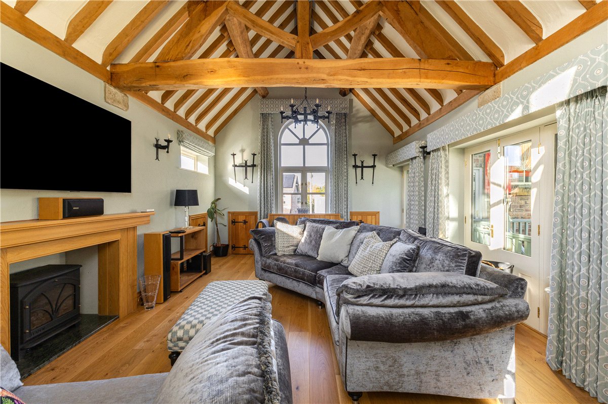 5 bedroom house, The Village, Stockton on the Forest YO32 - Available