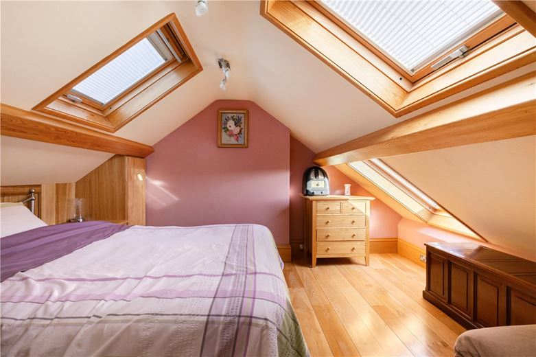 5 bedroom house, The Village, Stockton on the Forest YO32 - Available