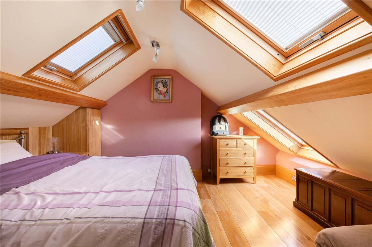 5 bedroom house, The Village, Stockton on the Forest YO32 - Available