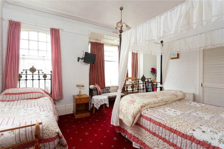 6 bedroom house, Albemarle Road, York YO23 - Available