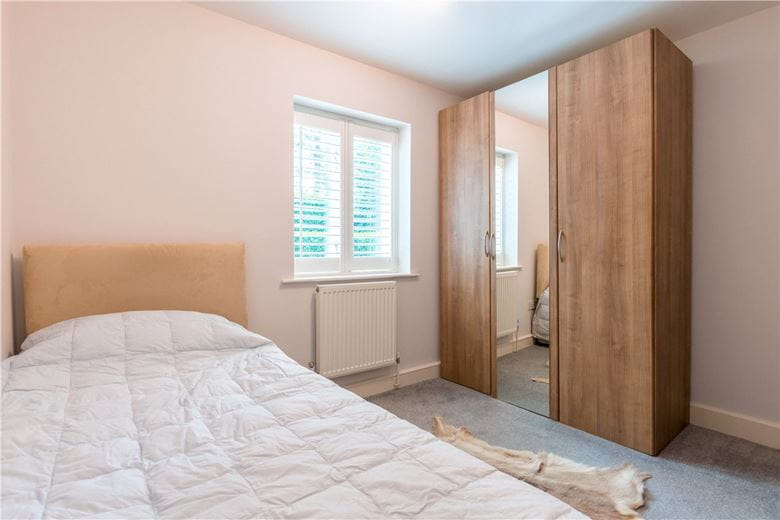 2 bedroom flat, Mill Mount, York YO24 - Available