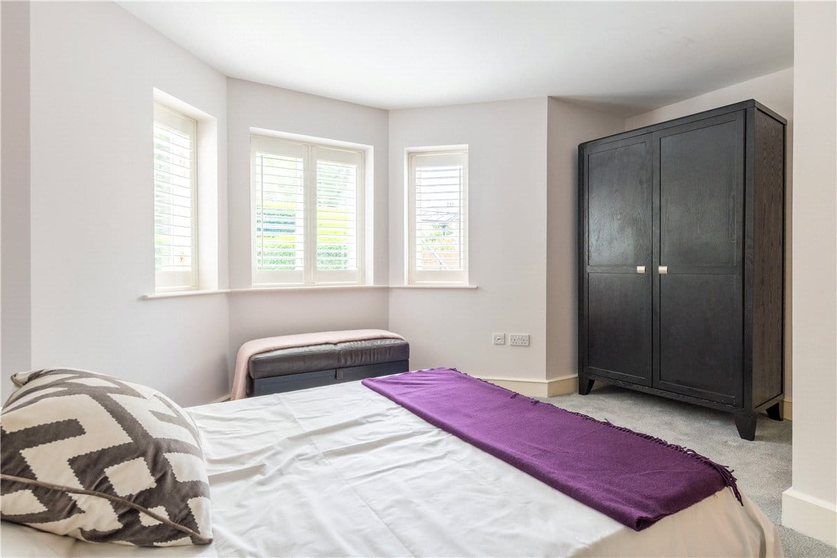 2 bedroom flat, Mill Mount, York YO24 - Available