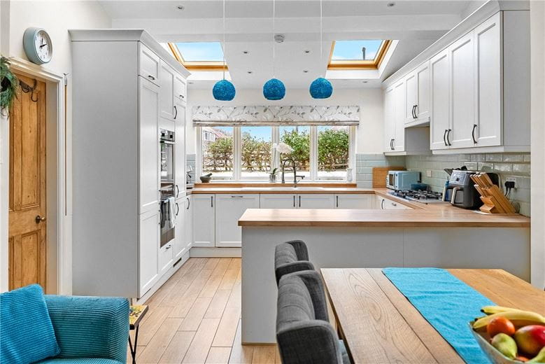 4 bedroom house, Hamilton Way, York YO24 - Available