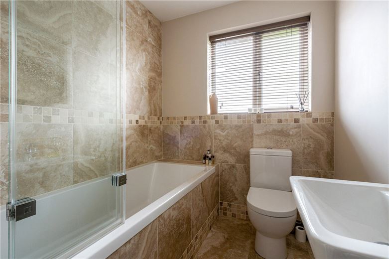 4 bedroom house, The Horseshoe, York YO24 - Available